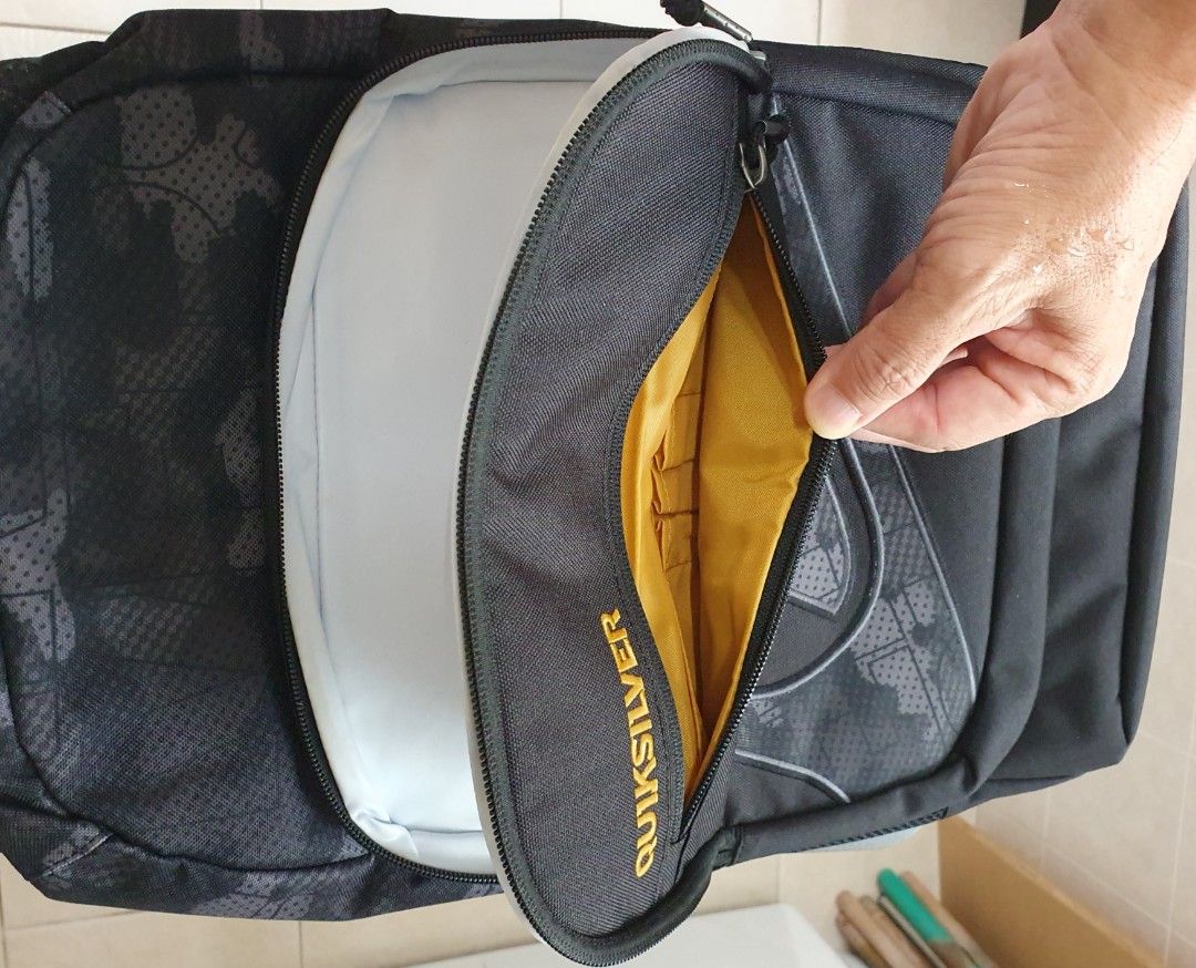 Quicksilver Backpack, Men's Fashion, Bags, Backpacks on Carousell