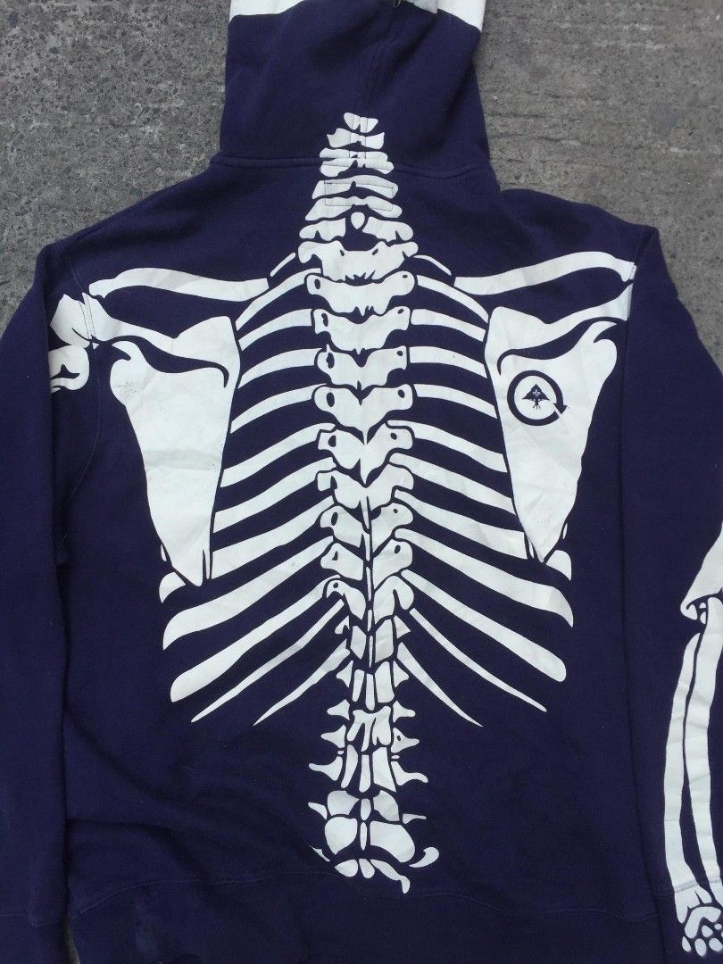 Lrg skeleton hoodie kanye Clearance