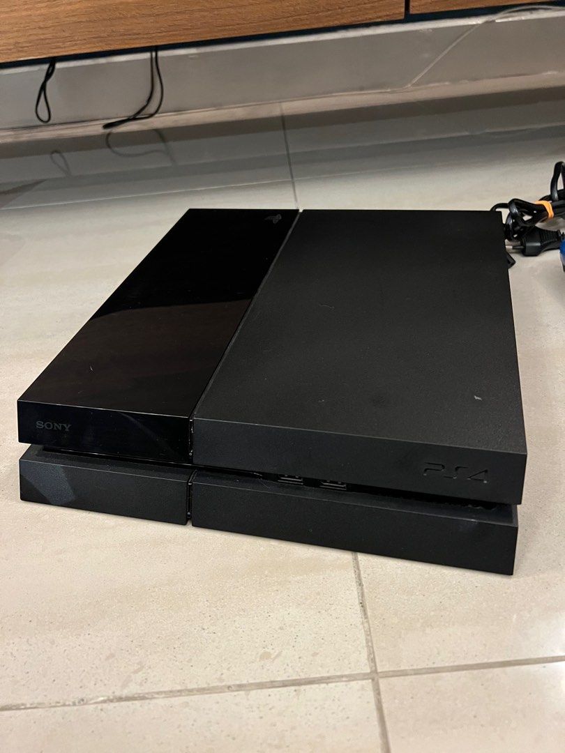 Second hand playstation shop 4 for sale