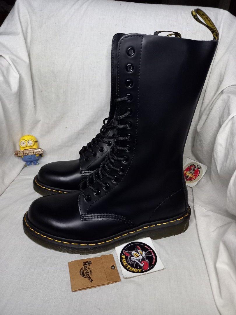 Sepatu boot clearance dr marten original