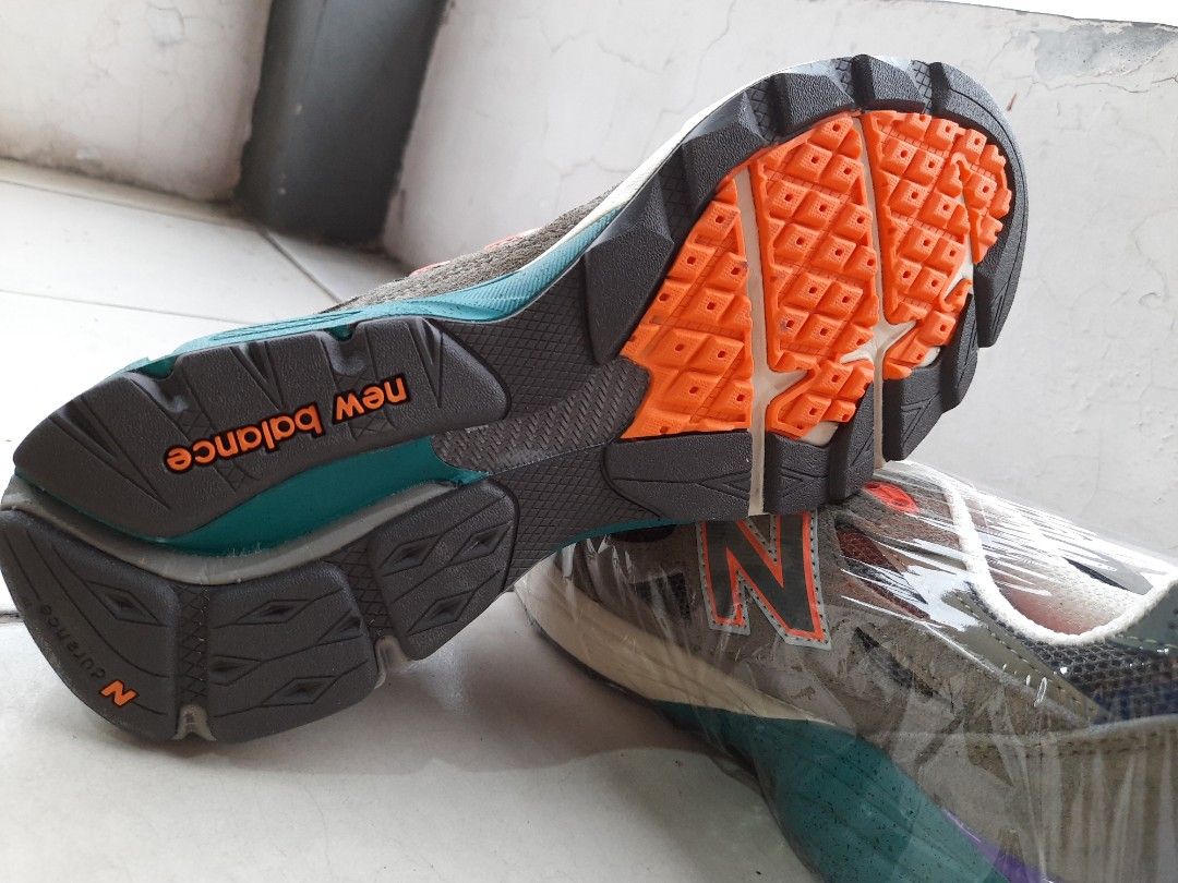 Sepatu Orange New Balance Shoes New Balance 530 Men's White Orange