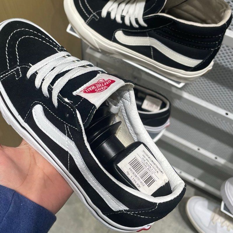 sepatu vans Fesyen Wanita Sepatu di Carousell