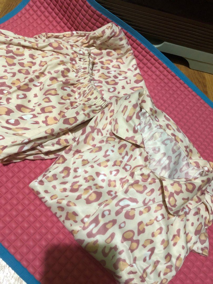 Sleepwear set (Category: Others Tops) located in Cavite. Submitted by tinythreads_byamari (Listing ID 1270589172, Image 1). Description: Used twice.