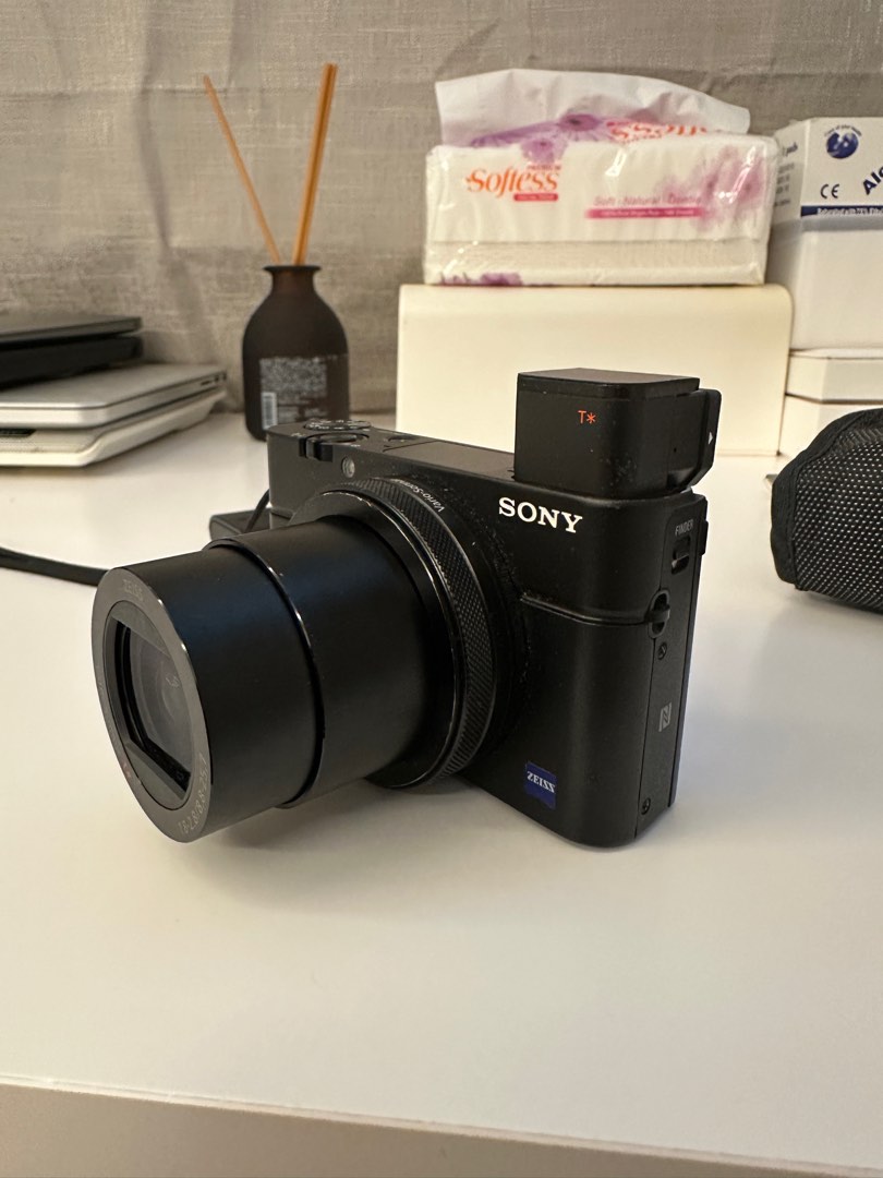 Dipos 6X Matte Schutzfolie Für Sony Cybershot RX 100 III – Anti-Reflex Displayfolie, Präzise Zugeschnitten, Made In Germany