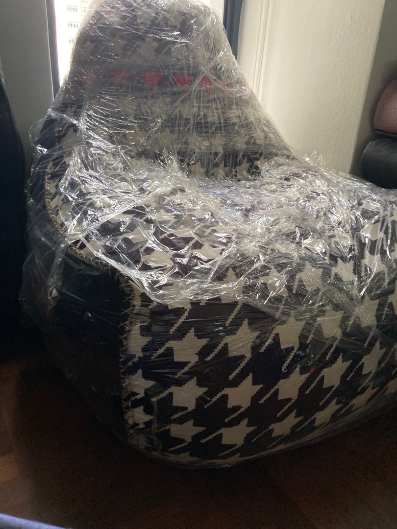 Sturdy bean outlet bag