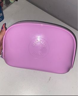 sunnies face patent pouch in lilac