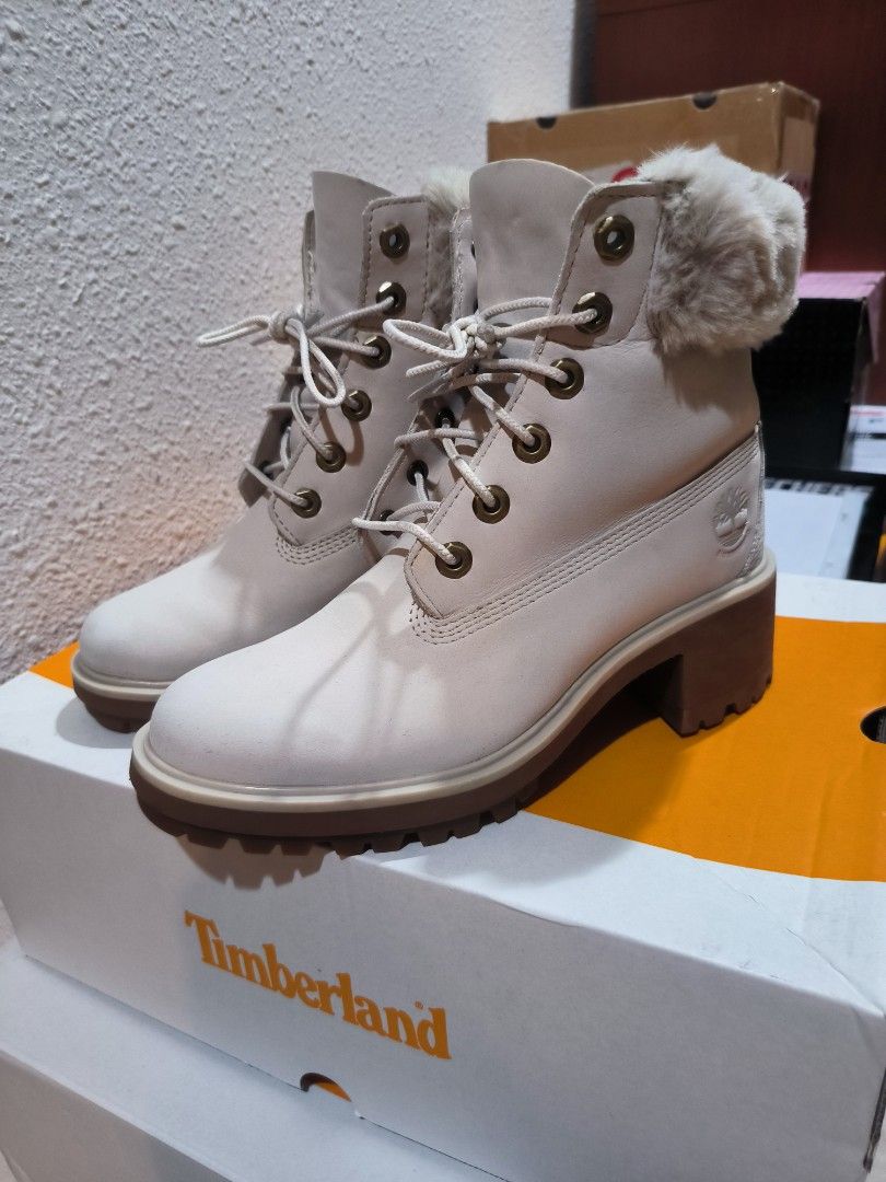 Fuzzy timberland boots hot sale