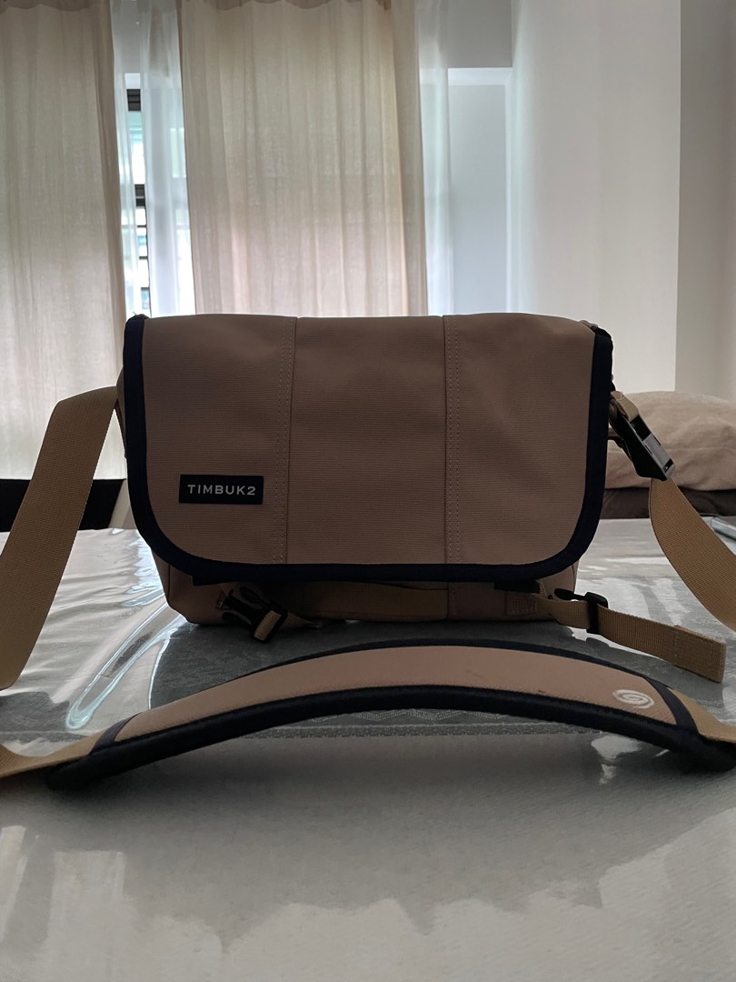 Timbuk2 Messenger Bag XS, Men's Fashion, Bags, Sling Bags on Carousell