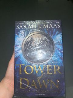 Tower of Dawn (A throne of glass novel) by Sarah J. Maas