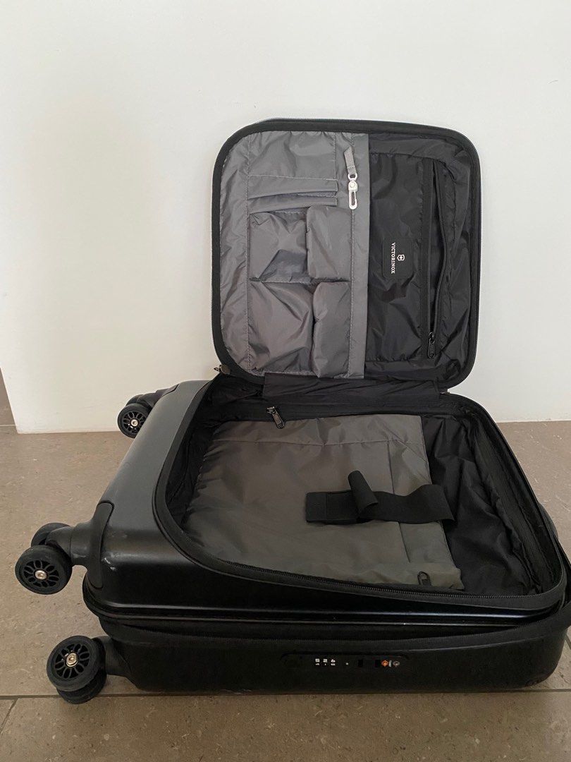Victorinox hard case cabin bag, Hobbies & Toys, Travel, Luggage on