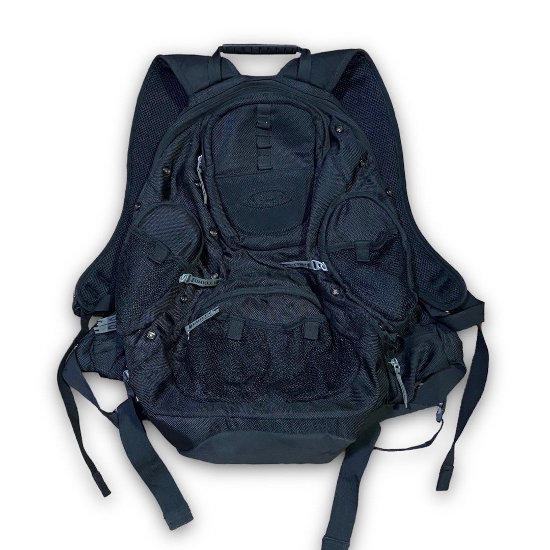 Oakley multi online pocket backpack