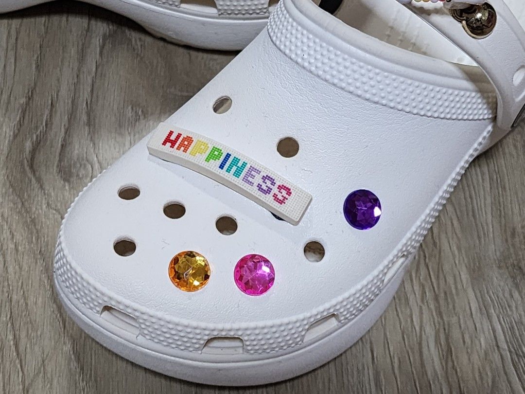 White Crocs size 7
