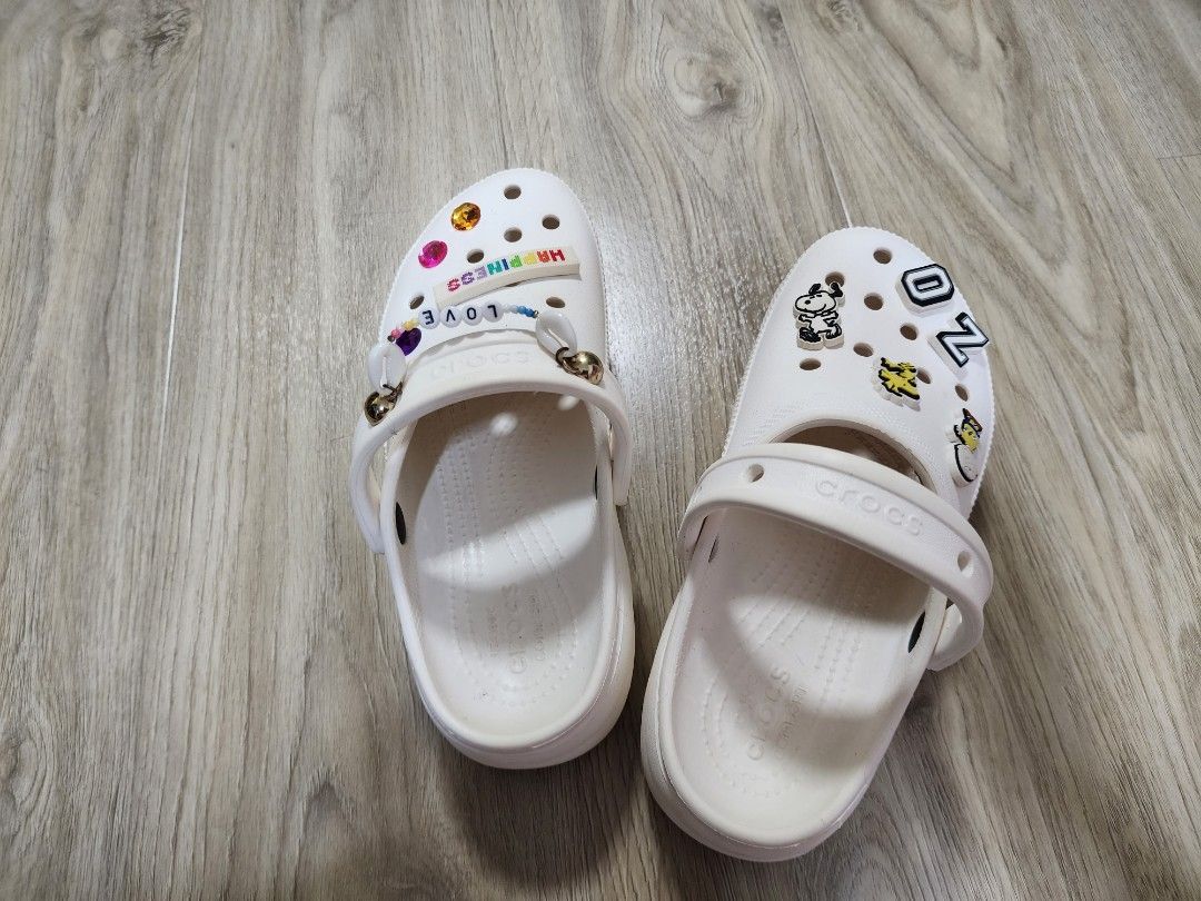White crocs top womens size 7