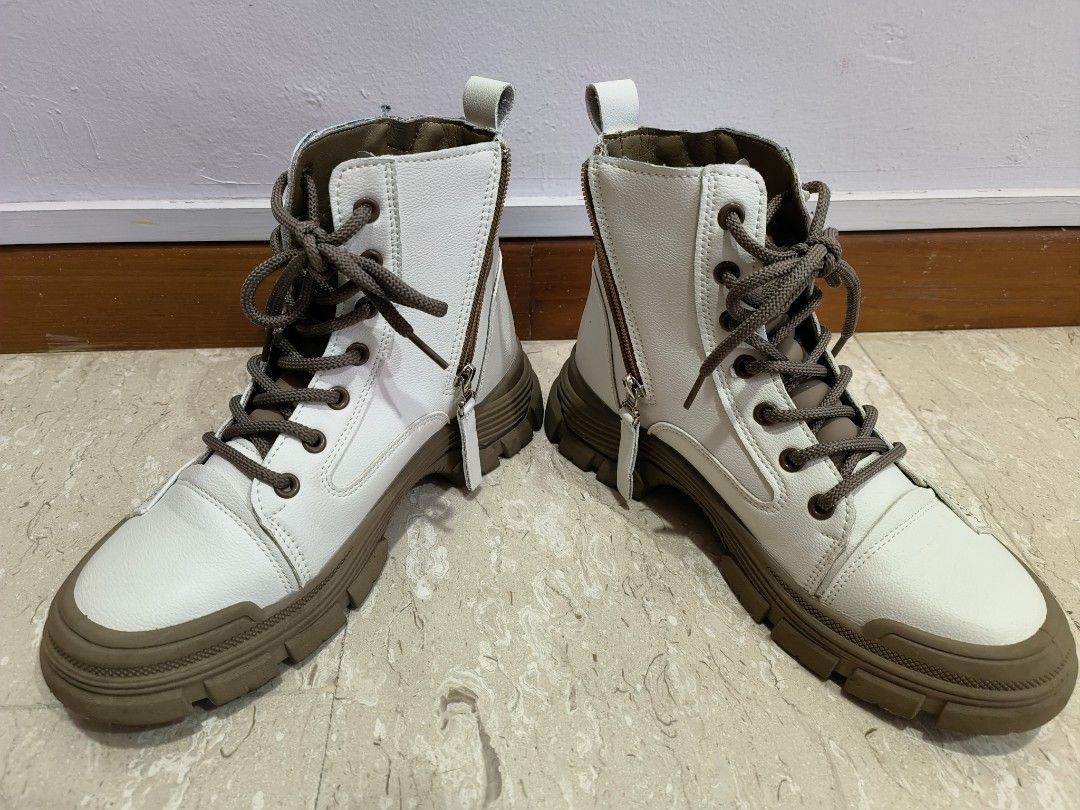 Girls sales beige boots