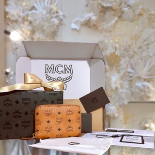 Mcm wallet sale top