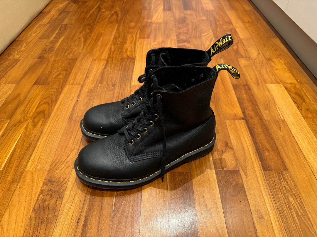 1460 pascal 8 eyelet lace up boots black virginia