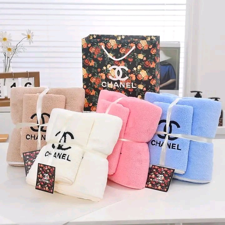 Ta-Ta Towels on X: Bundles for yo bundles! 💝 #Save $15 when you take  advantage of our #bundledeals that come with 2 Ta-Ta Towels! Aaand they're  both reversibleso you're pretty much getting
