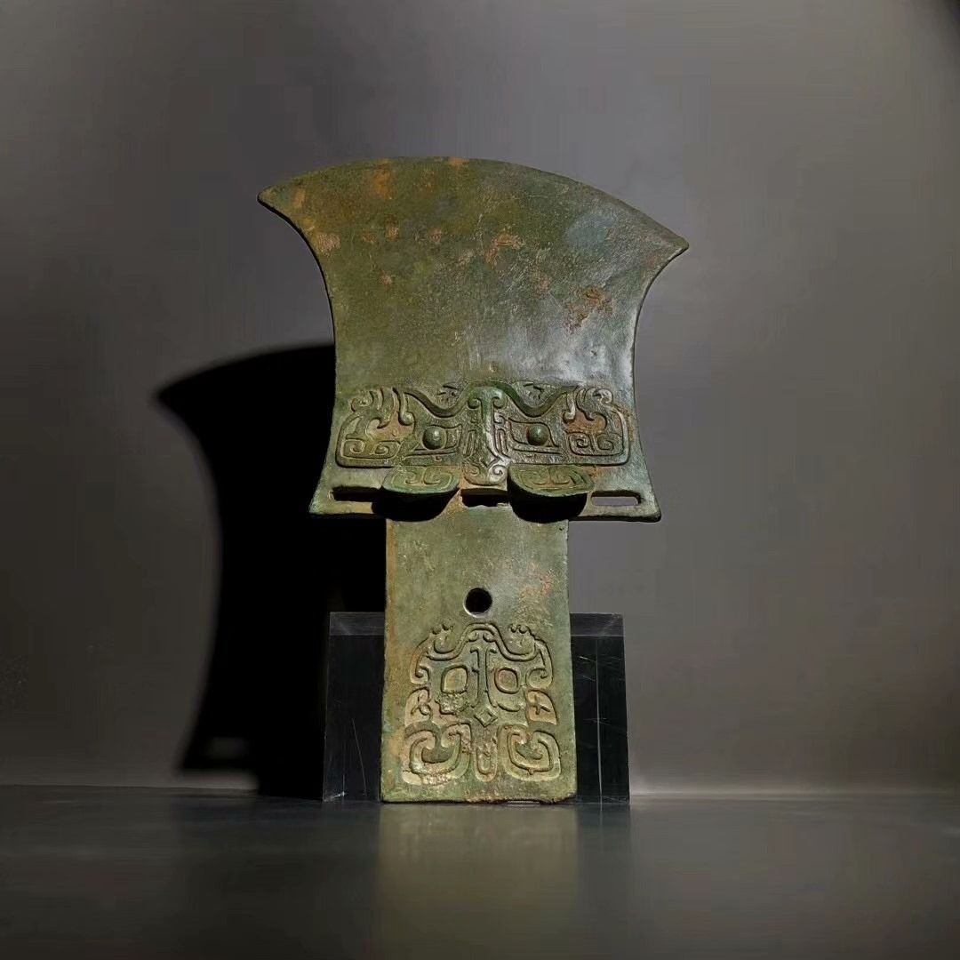 青銅器商代晚期饕餮獸面紋鉞斧, 興趣及遊戲, 收藏品及紀念品, 古董收藏