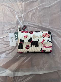 （分類：）位於 。 由 constance_selling_something 提交（商品編號 1270657327，圖片 1）。簡介： 。