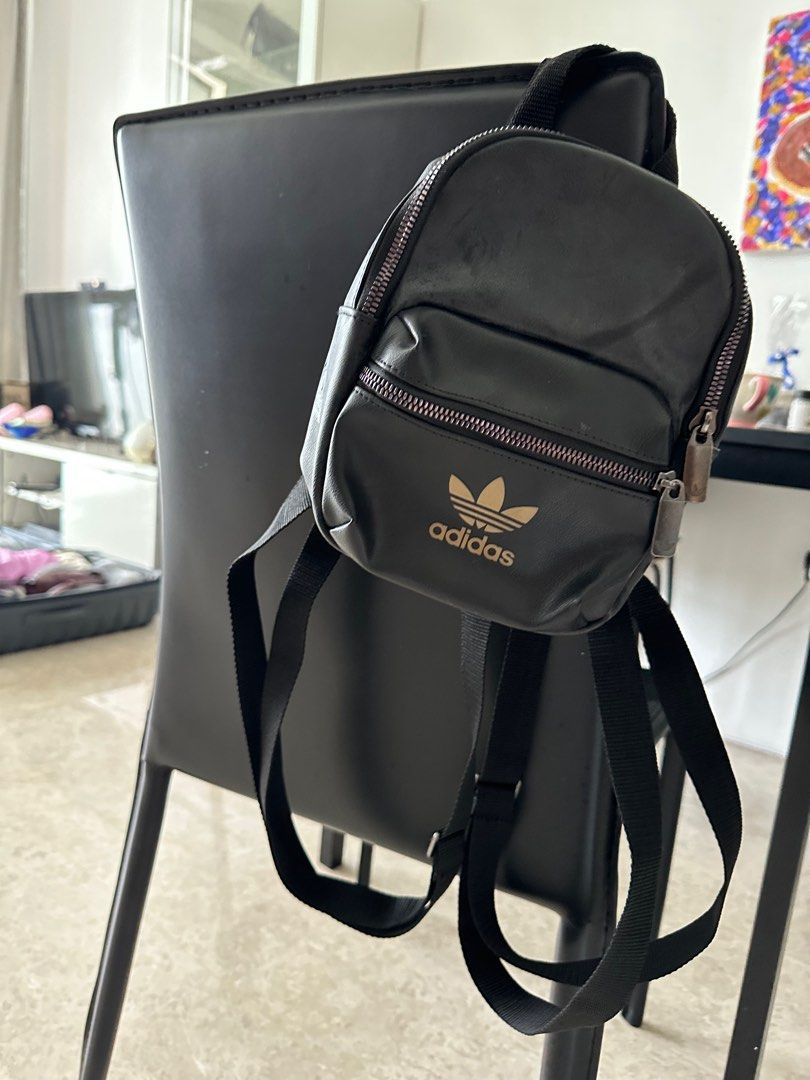 Adidas originals small bag top