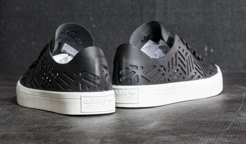 Adidas Original Court Vantage CutOut