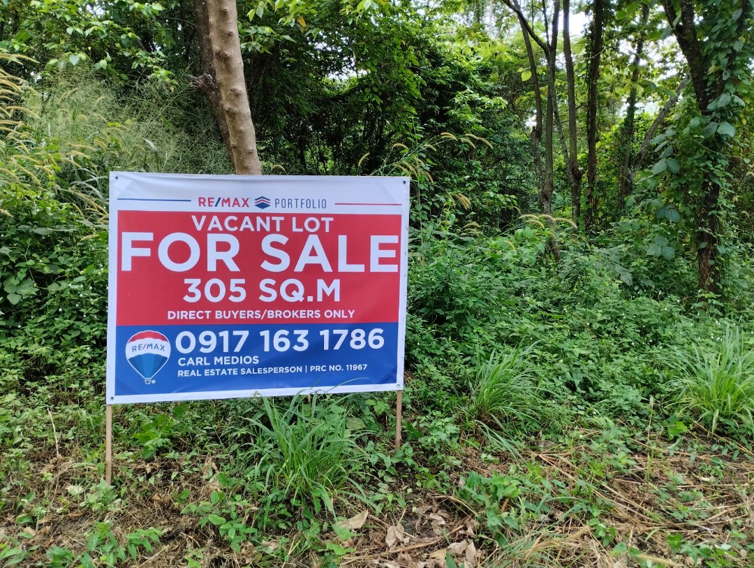 (Category: ) located in . Submitted by remax.portfolio (Listing ID 1270684247, Image 1). Description: .