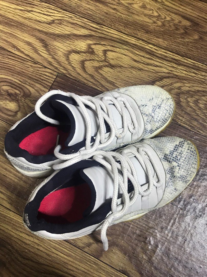 Air jordan 11 retro low light bone snakeskin best sale