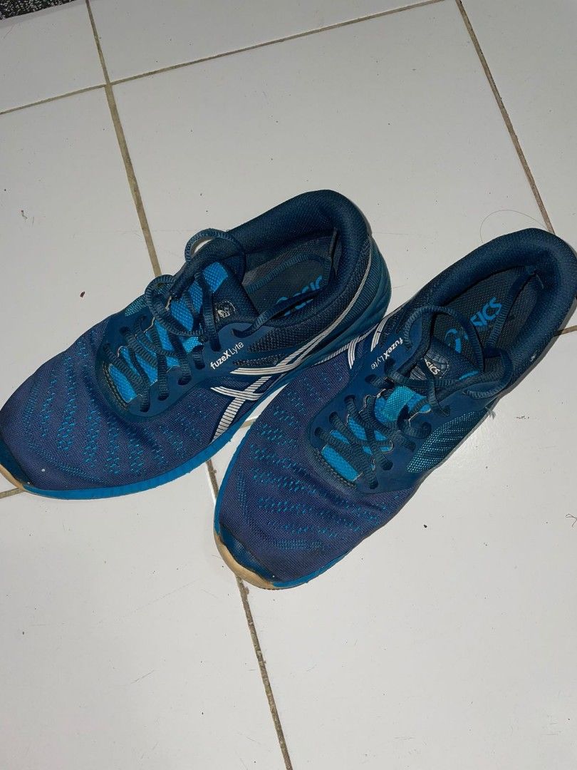 Sepatu asics sale fuzex