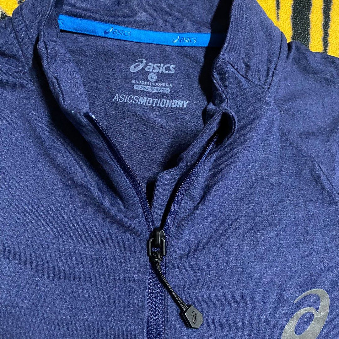 ASICS MOTION DRY RUNNING JACKET Men s Fashion Tops Sets