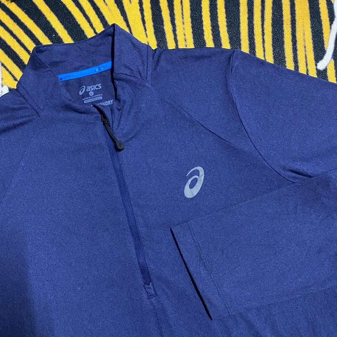 ASICS MOTION DRY RUNNING JACKET Men s Fashion Tops Sets