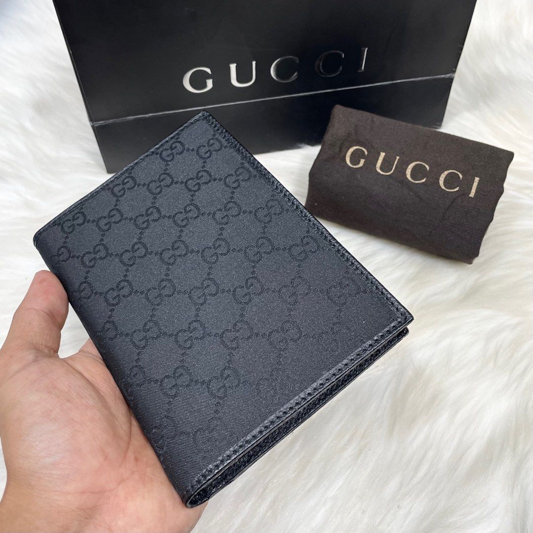 Gucci clearance passport bag