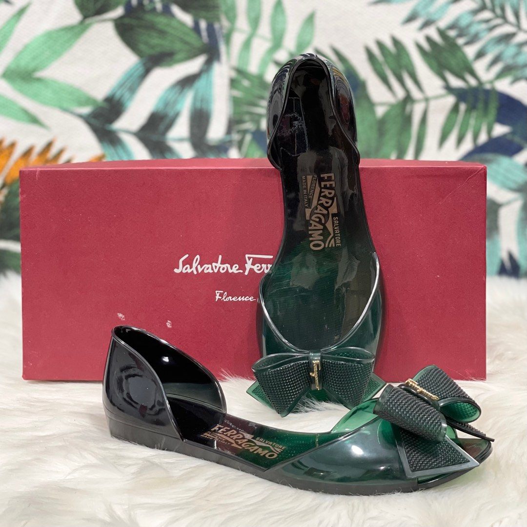 Authentic SALVATORE FERRAGAMO Jelly Flat Shoes Women s Fashion