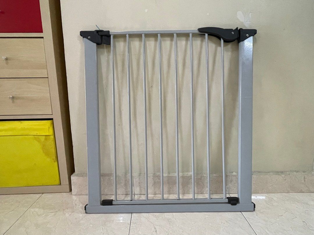 70cm baby gate sales