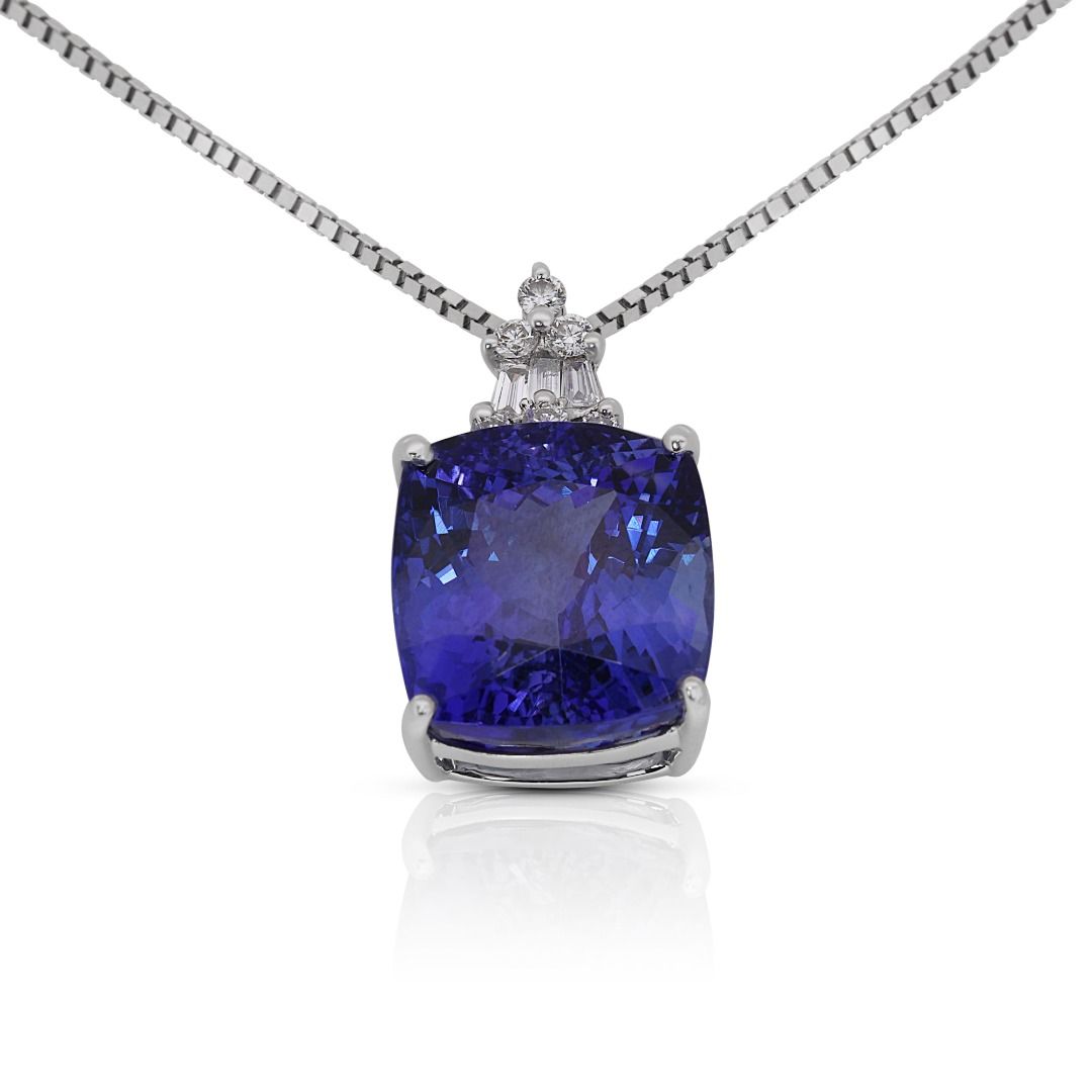 Beautiful 6.42ct Tanzanite Necklace in 18K White Gold C SP WG