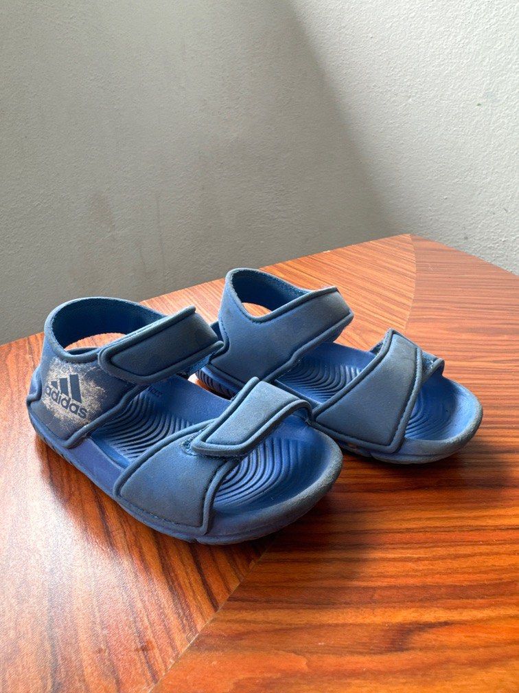 Boys sandals size 2 on sale