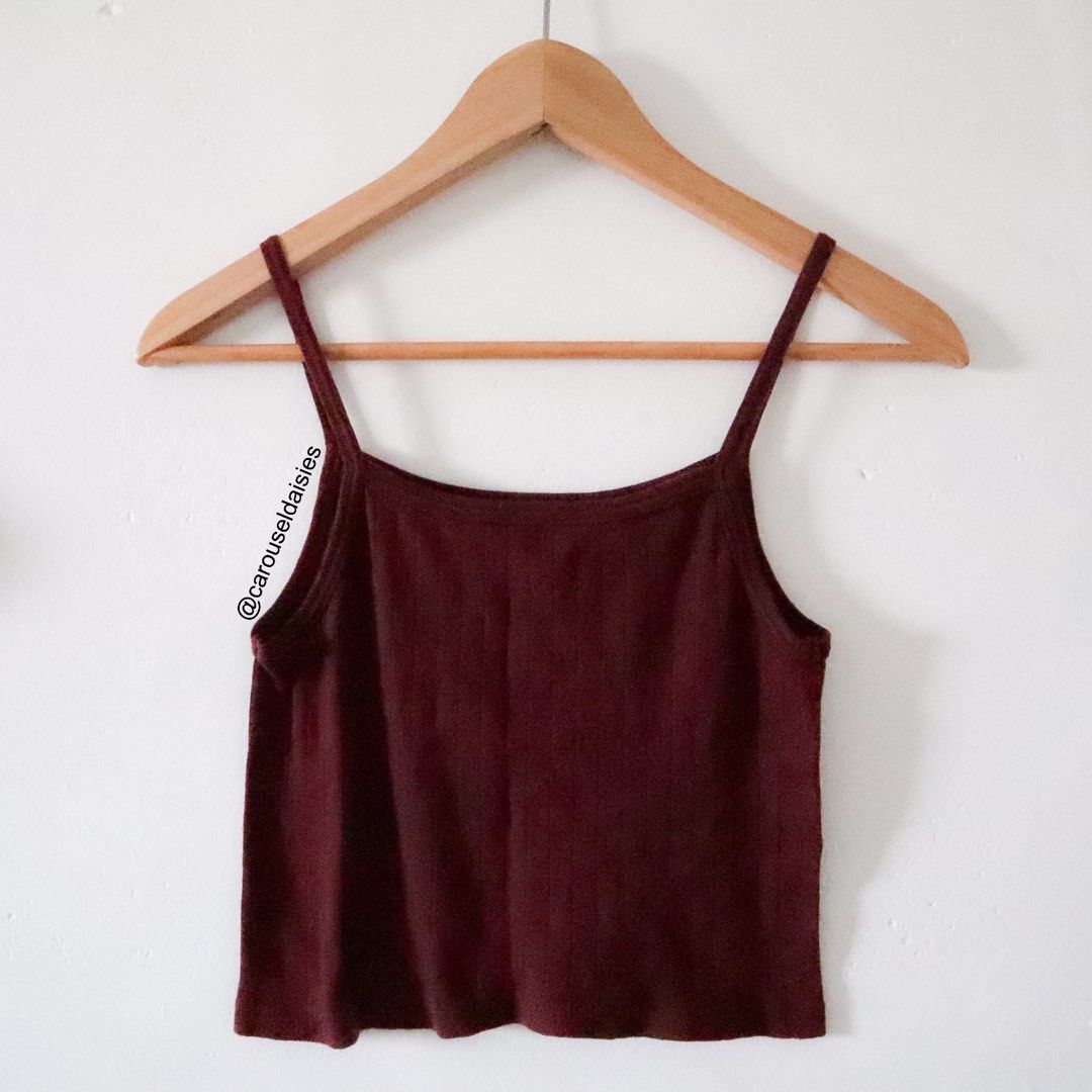Brandy Melville Tank Top, Women's Fashion, Tops, Blouses on Carousell