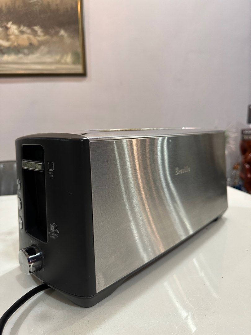 BREVILLE 4 SLICE TOASTER, TV & Home Appliances, Kitchen Appliances