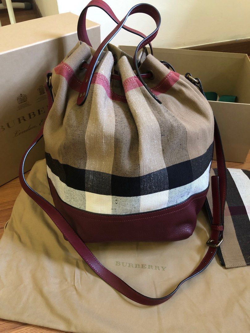 Burberry Heston Bucket Bag House Check Canvas w Leather Small