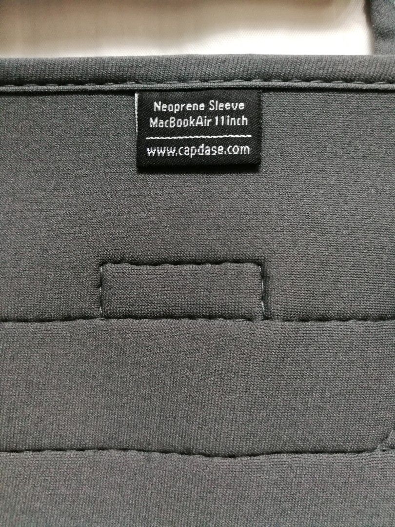 Capdase 13 hotsell inch laptop sleeve