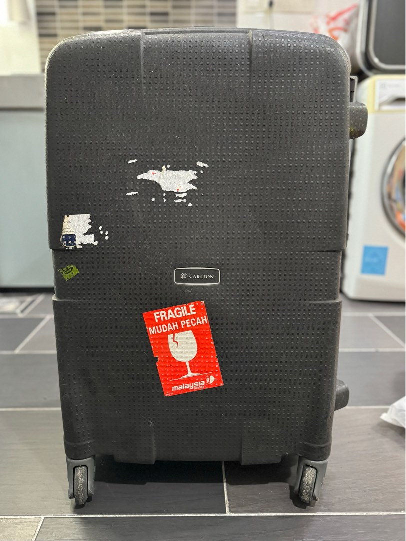 Carlton Hardcase Luggage 28