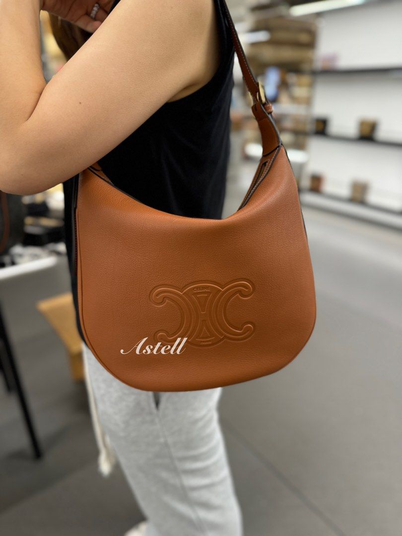 PRE-ORDER🇫🇷] CELINE HELOISE BAG IN SUPPLE CALFSKIN TAN