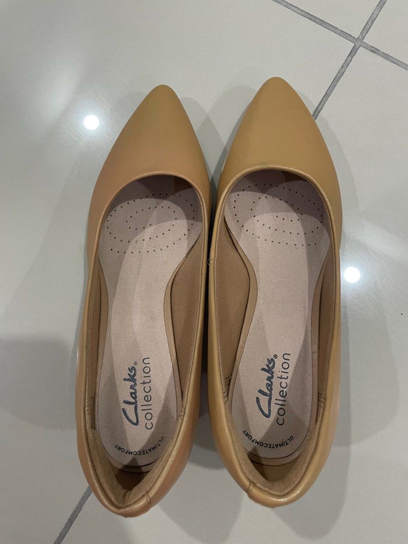 Clarks heels brown store