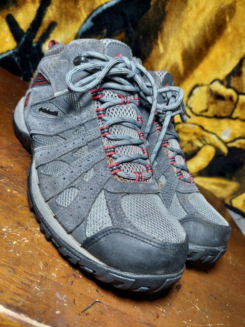 Columbia techlite mens sales boots