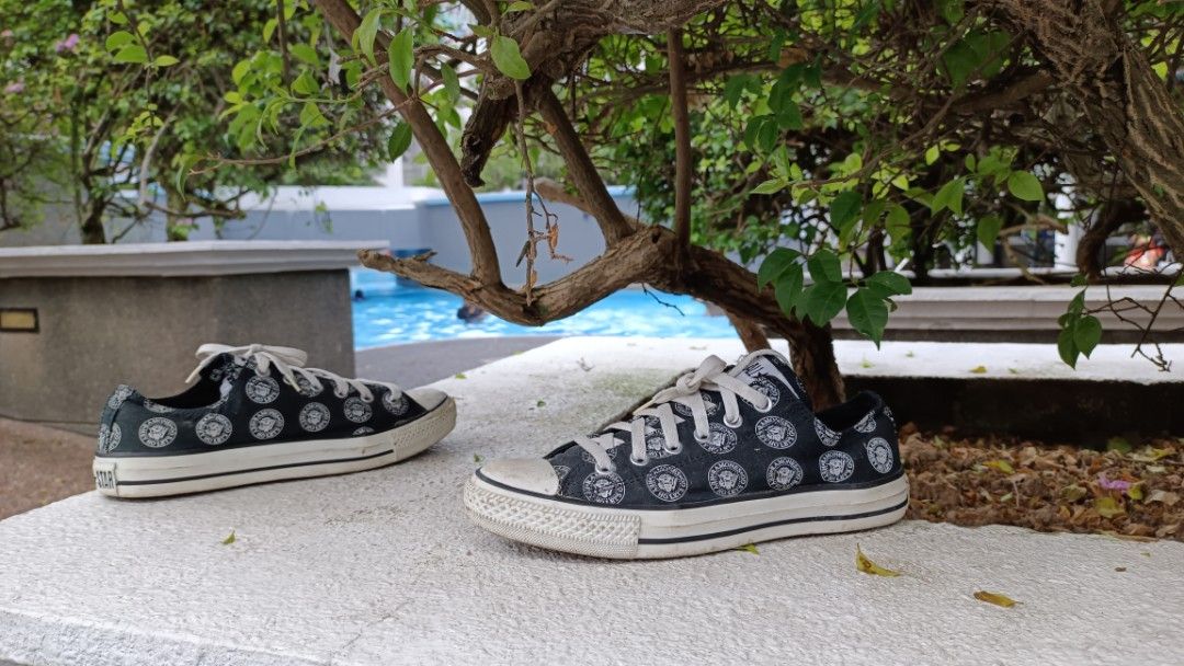 Converse x ramones sales