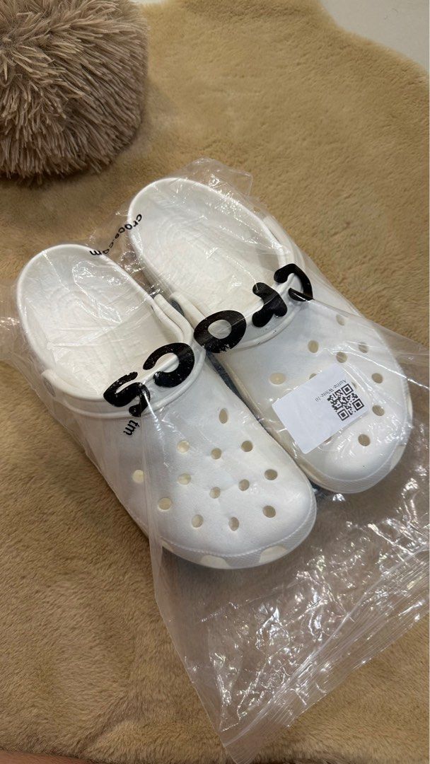 Crocs uk 10 sales