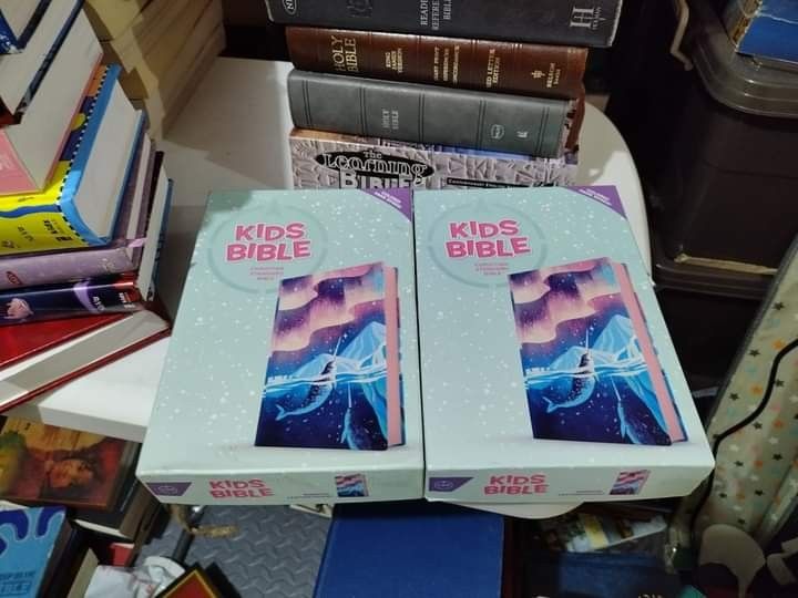 CSB Bible brandnew with Box (Category: Religion Books) located in Orani. Submitted by sulitdeals1215 (Listing ID 1270825620, Image 1). Description: CSB Bible brandnew with Box colored Page Edges Narwhal Leather Touch price :1500 php.