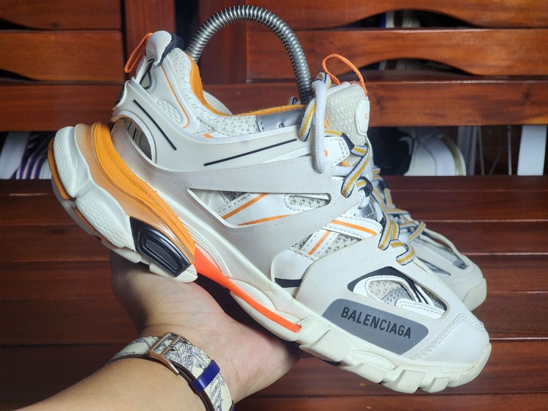 Sale on online balenciaga sneakers