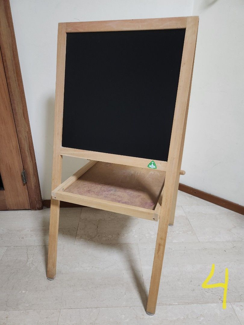 ELC Easel, Babies & Kids, Baby Nursery & Kids Furniture, Other Kids Furniture on Carousell