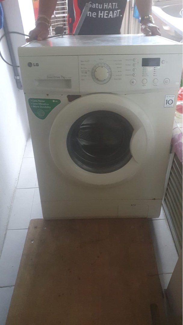Fridge and washing machine, Announcements on Carousell