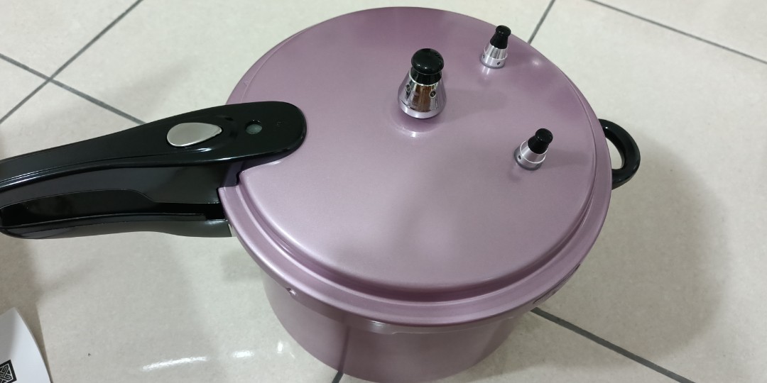 Giacomo Pressure Cooker TV Home Appliances Kitchen Appliances